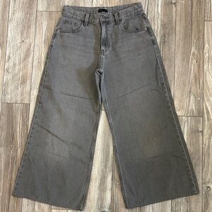 Uniqlo Wide Leg Mid-Rise Flare Jeans